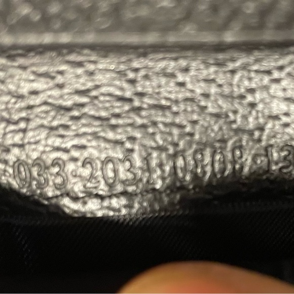 Discount!! Authentic Gucci Wallet. Black 033.2031.0808.13 - Picture 12 of 12